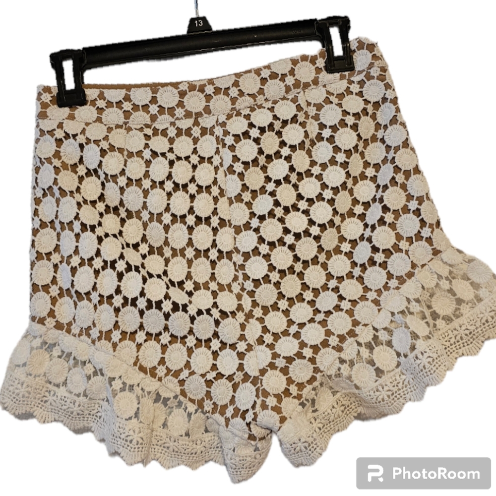 Amaryllis Women's Shorts